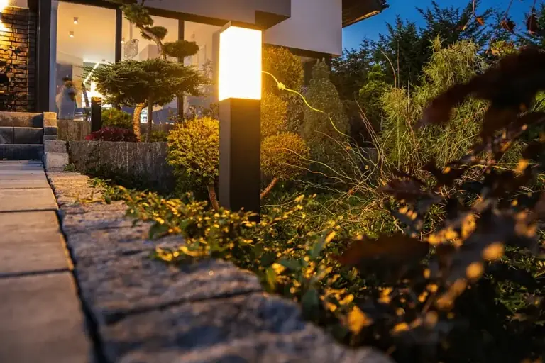 Best Landscape Lighting for Pathways: Definitive Expert Guide