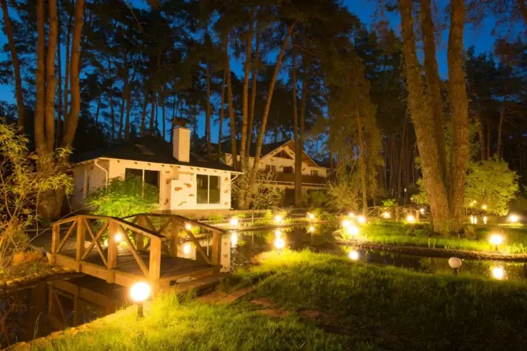 How to Reduce Landscape Lighting Costs: Expert Guide